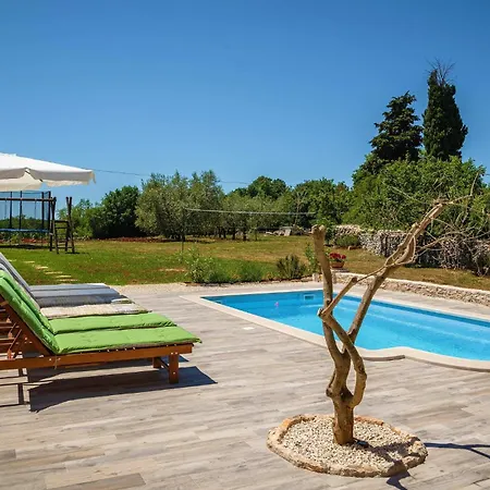 Holiday home Cozy Home In Marcana With Kitchen *